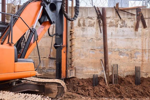 Ile zapłacisz za wykop pod fundamenty?