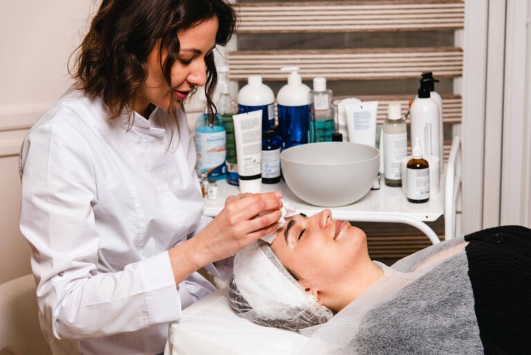 Jak powinien wyglądać salon kosmetyczny aby przyciągał klientów?